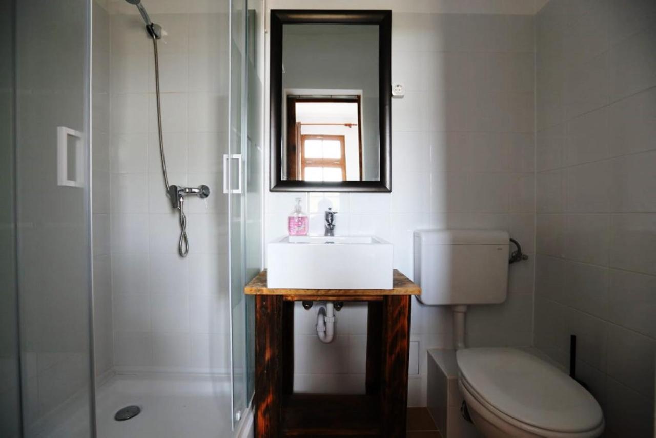 Tordas Western House Bed & Breakfast Екстериор снимка